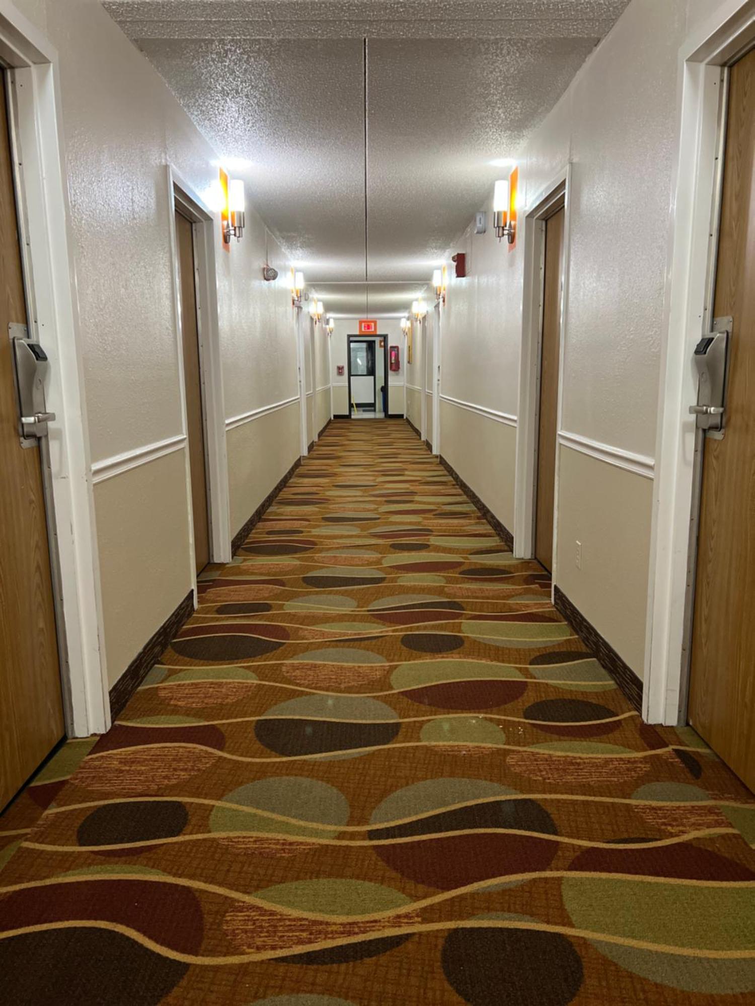 ทราเวลลอดจ์ บาย วินด์แฮม วิทวิลล์ Hotel วิธวิลล์ ภายนอก รูปภาพ