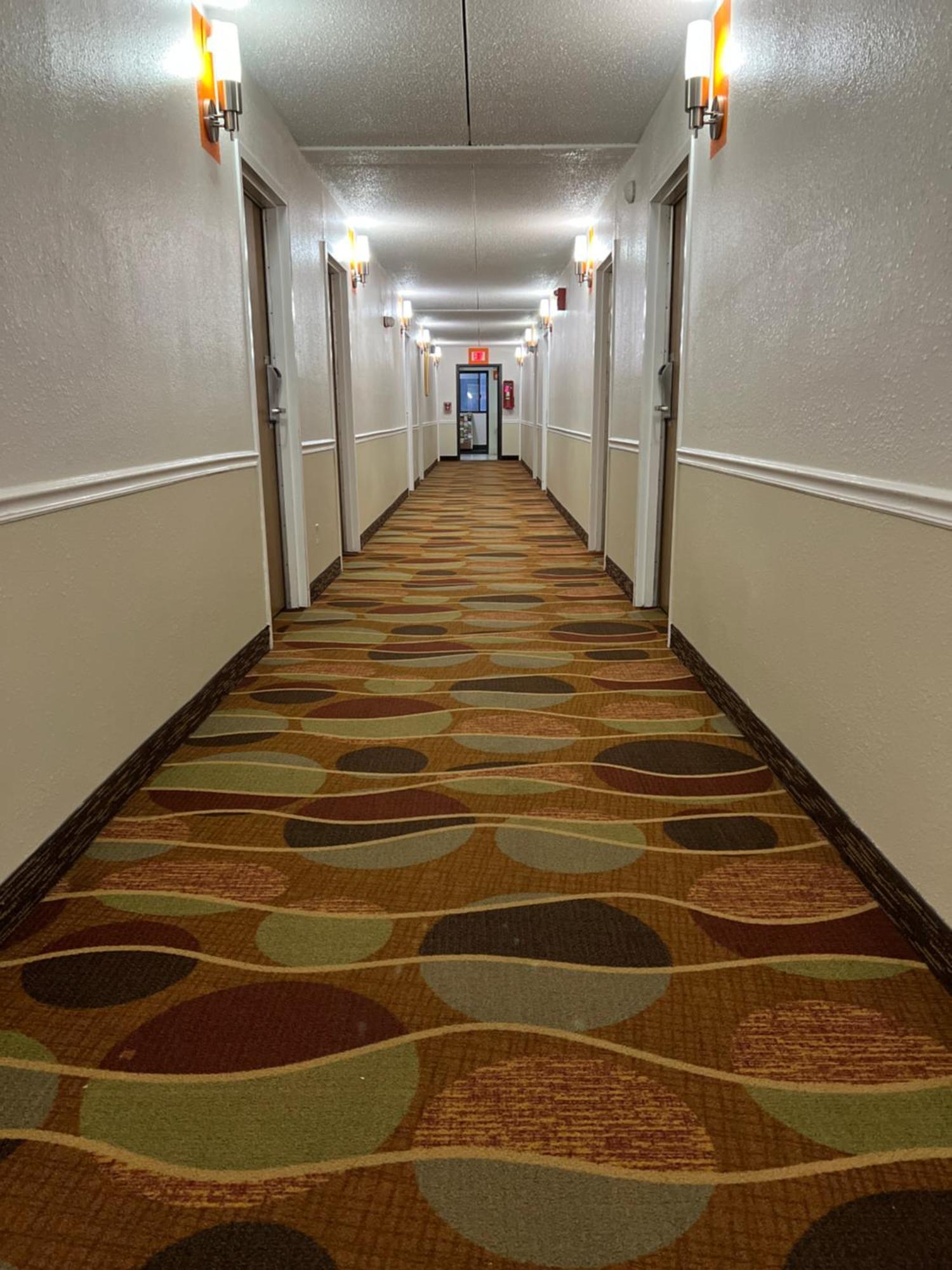ทราเวลลอดจ์ บาย วินด์แฮม วิทวิลล์ Hotel วิธวิลล์ ภายนอก รูปภาพ